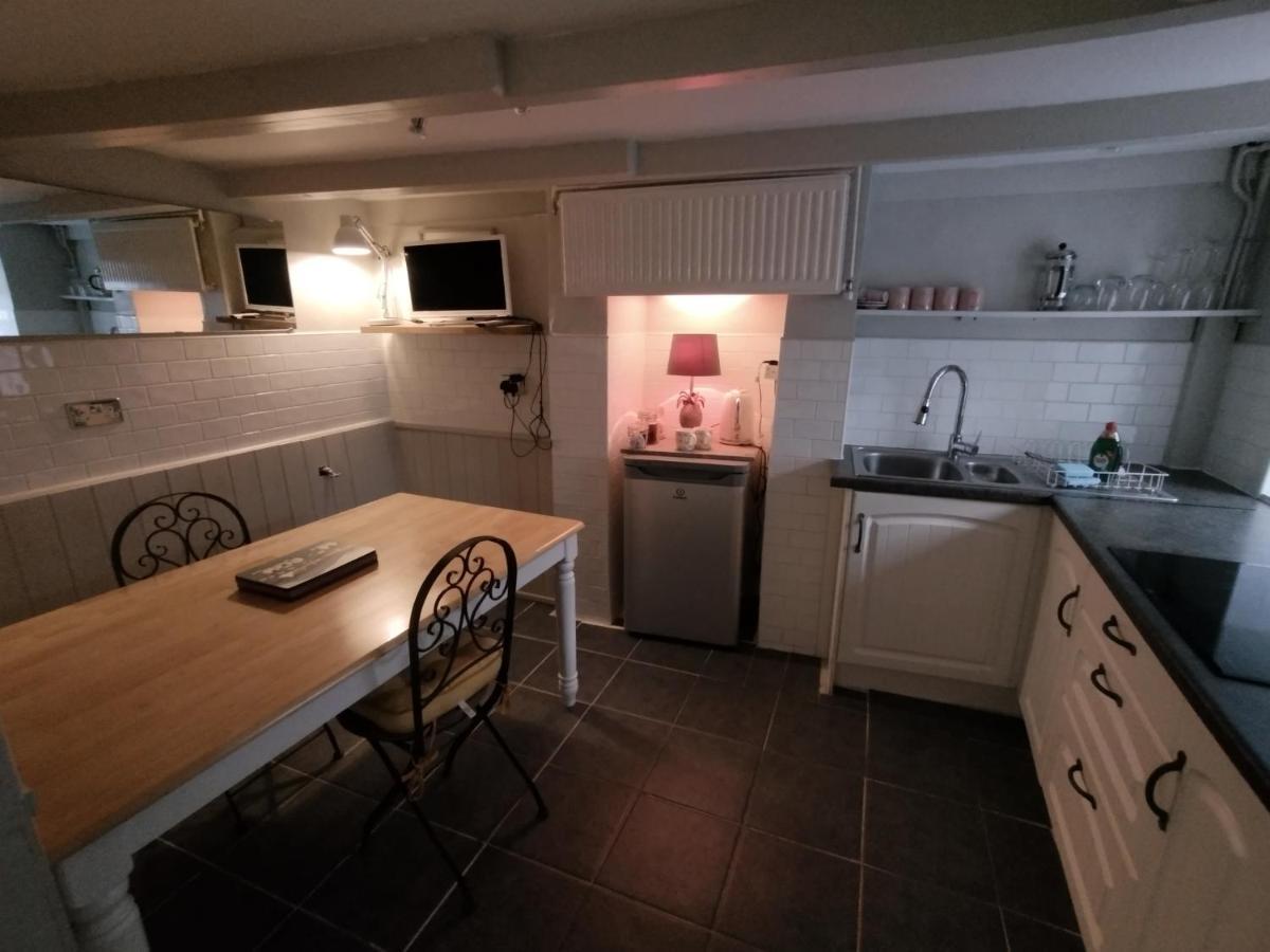 Samphire Cottage Helston Exterior foto
